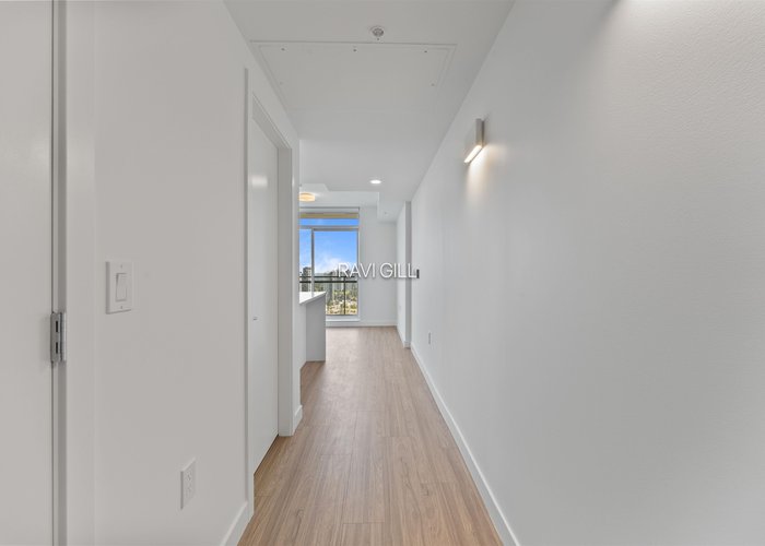 1003 - 13675 107A Avenue, Surrey, BC V3T 0X3 |  Photo 18