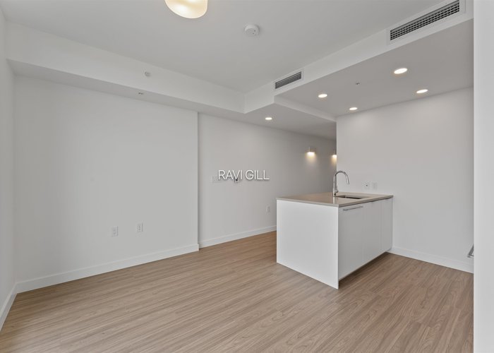 1003 - 13675 107A Avenue, Surrey, BC V3T 0X3 |  Photo 16