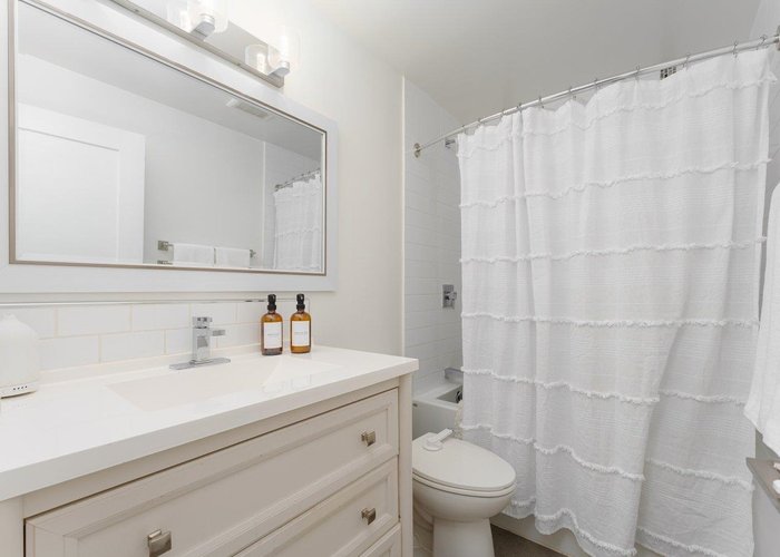 103 - 127 4TH Street, North Vancouver, BC V7L 1H7 |  Photo 52