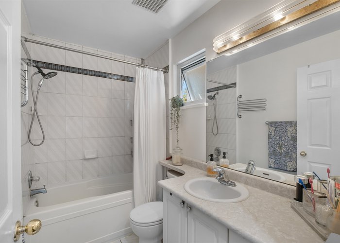 230 St. Patricks Avenue, North Vancouver, BC V7L 3N4 |  Photo 32