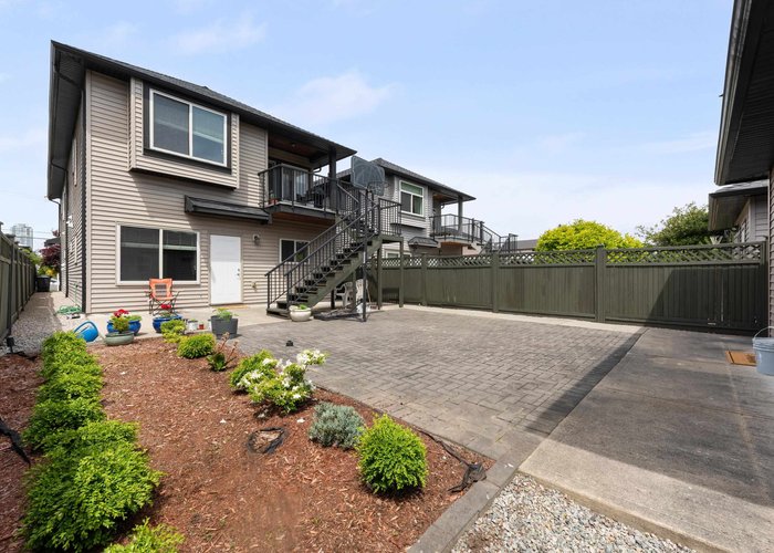 7348 11TH Avenue, Burnaby, BC V3N 2N1 |  Photo 52