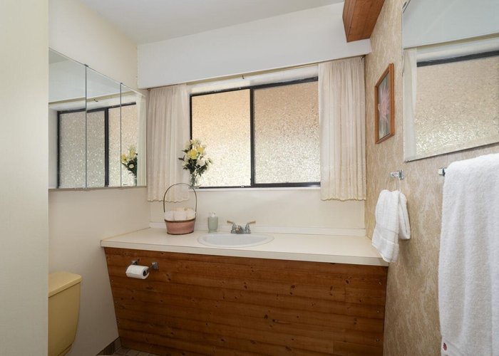 4057 Violet Street, North Vancouver, BC V7G 1E4 |  Photo 67
