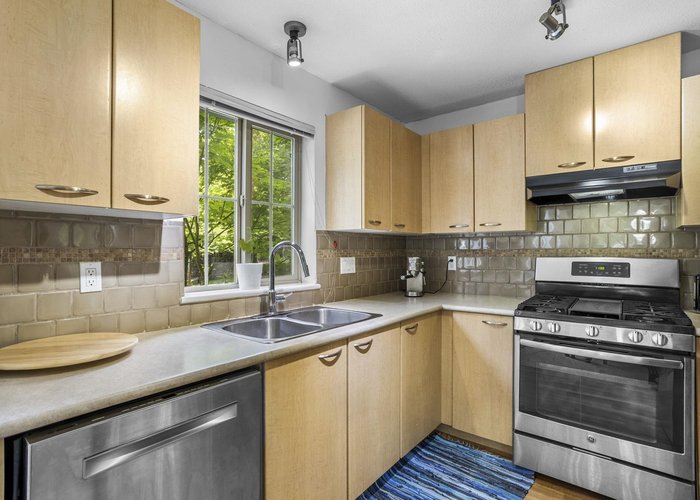 301 - 2966 Silver Springs Boulevard, Coquitlam, BC V3E 3S1 |  Photo 48
