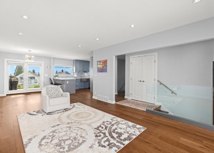 219 26TH Street, North Vancouver, BC V7N 1A7 |  Photo 46