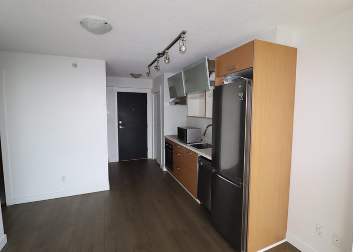 1906 - 10777 University Drive, Surrey, BC V3T 0E6 |  Photo 28