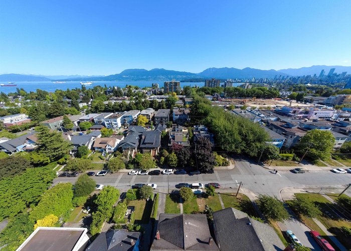 2413 5TH Avenue, Vancouver, BC V6K 1S7 |  Photo 45