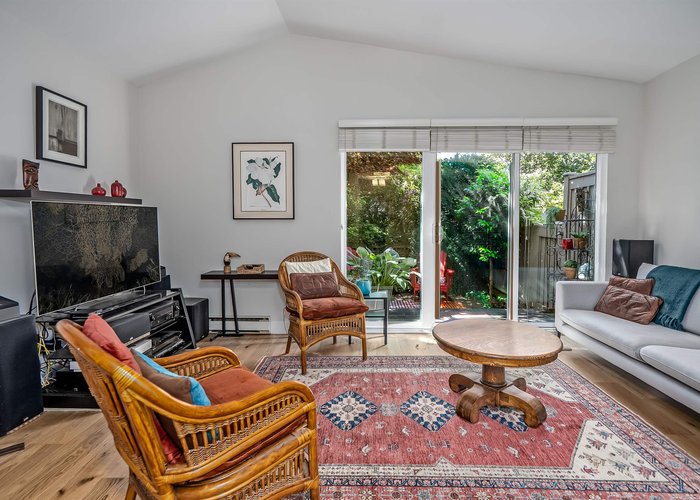 2413 5TH Avenue, Vancouver, BC V6K 1S7 |  Photo 23