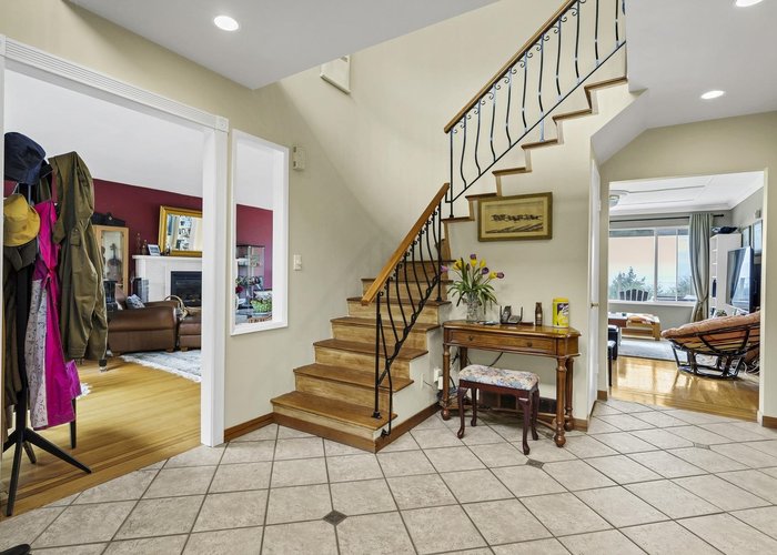 4582 Woodgreen Court, West Vancouver, BC V7S 2V7 |  Photo 32