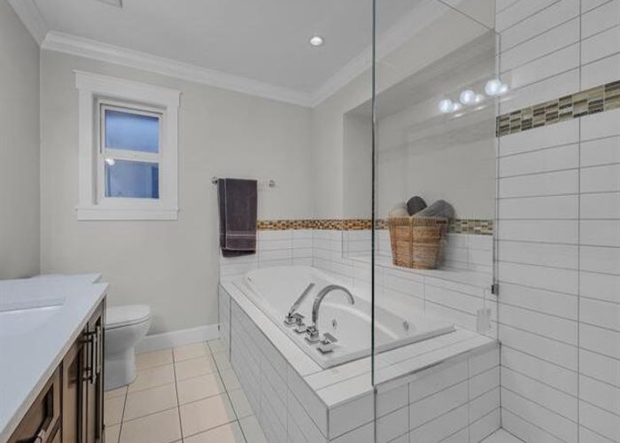 11923 92 Avenue, Delta, BC V4C 3L5 |  Photo 44