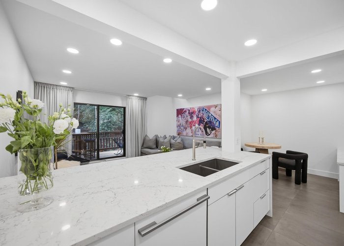 3321 Mountain Highway, North Vancouver, BC V7K 2H4 |  Photo 37