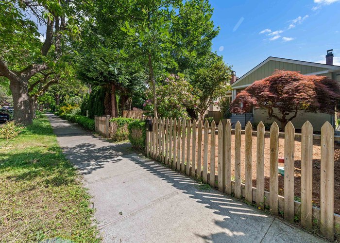 2744 10TH Avenue, Vancouver, BC V6K 2J9 |  Photo 65