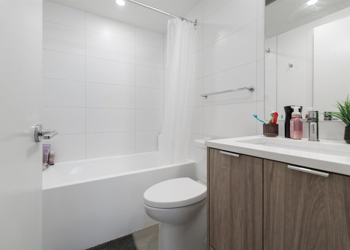 1605 - 13675 107A Avenue, Surrey, BC V3T 0X3 |  Photo 23