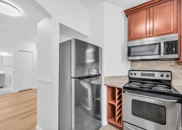 110 - 125 18TH Street, North Vancouver, BC V7M 1W5 |  Photo 46