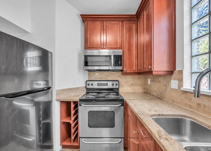 110 - 125 18TH Street, North Vancouver, BC V7M 1W5 |  Photo 49