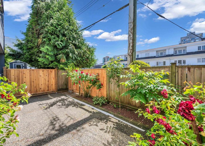 110 - 125 18TH Street, North Vancouver, BC V7M 1W5 |  Photo 63