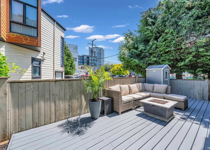 110 - 125 18TH Street, North Vancouver, BC V7M 1W5 |  Photo 70