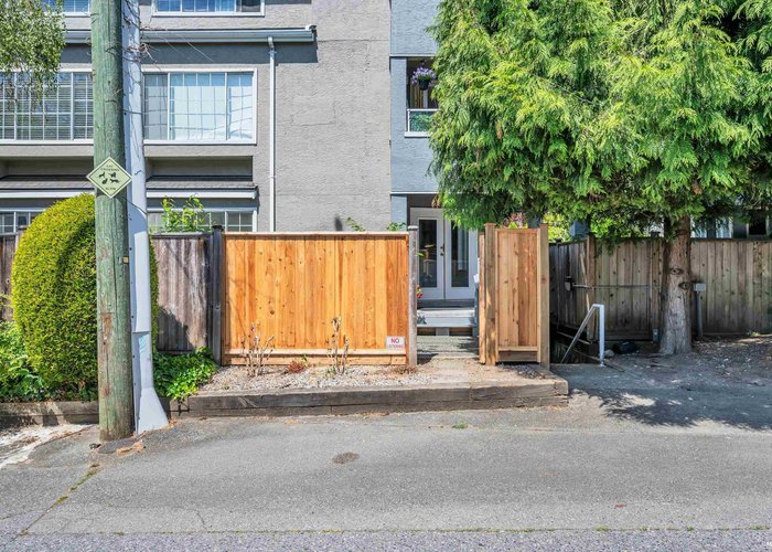 110 - 125 18TH Street, North Vancouver, BC V7M 1W5 |  Photo 72