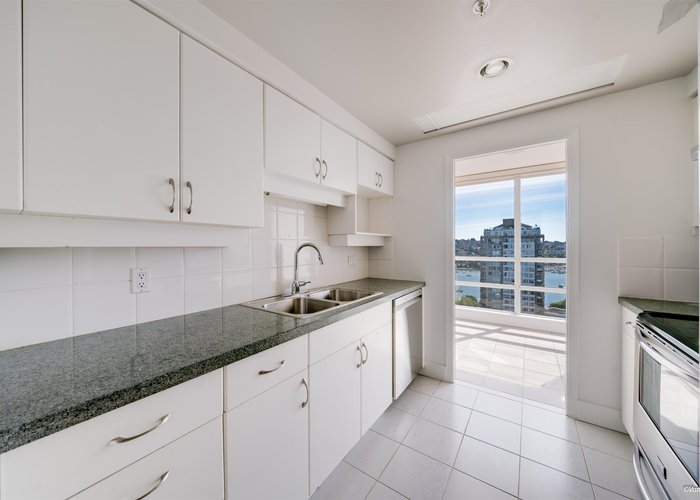 2206 - 1201 Marinaside Crescent, Vancouver, BC V6Z 2V2 |  Photo 46
