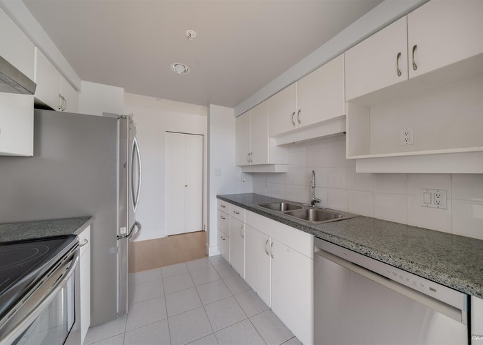 2206 - 1201 Marinaside Crescent, Vancouver, BC V6Z 2V2 |  Photo 47