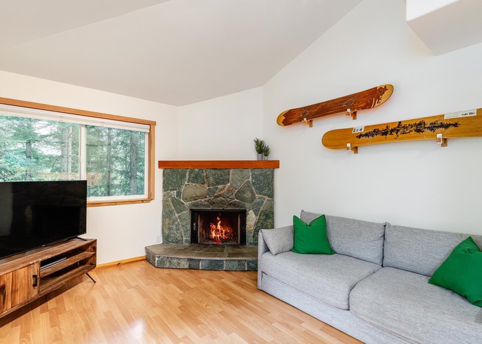 201 - 2101 Castle Drive, Whistler, BC V8E 0A6 |  Photo 18