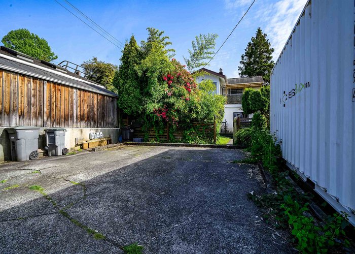 3439 Dundas Street, Vancouver, BC V5K 1R9 |  Photo 37