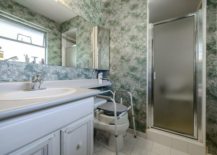 8194 Woodlake Court, Burnaby, BC V5A 3P4 |  Photo 54