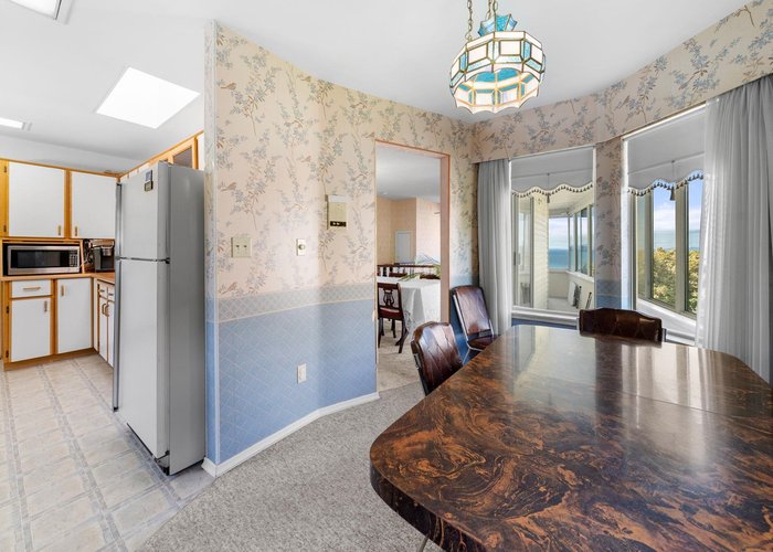 15655 Semiahmoo Avenue, White Rock, BC V4B 1V4 |  Photo 46