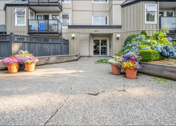 310 - 1850 Southmere Crescent, Surrey, BC V4A 6Y6 |  Photo 38