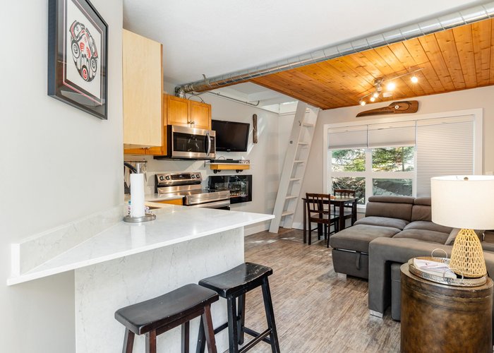 4 - 2028 Innsbruck Drive, Whistler, BC V8E 0B5 |  Photo 24