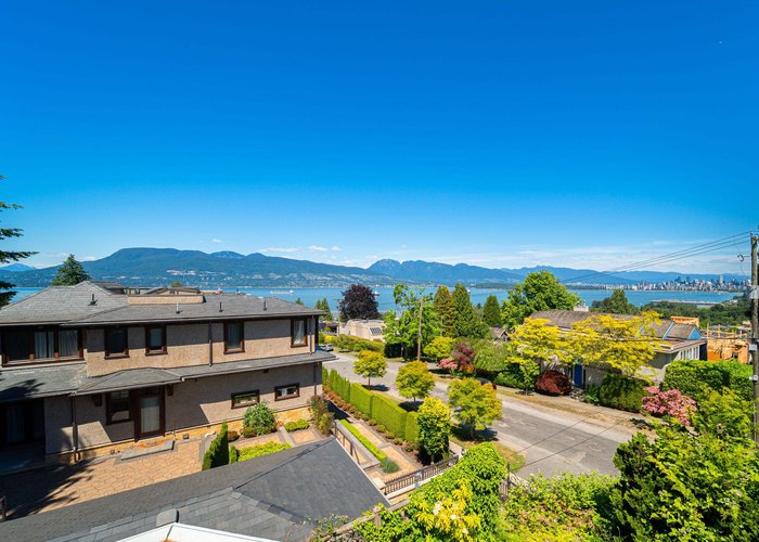 1937 Tolmie Street, Vancouver, BC V6R 4C1 |  Photo 26