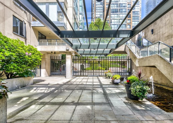1905 - 1155 Homer Street, Vancouver, BC V6B 5T5 |  Photo 58
