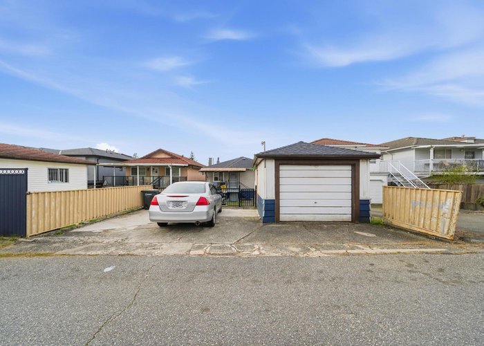 5679 Clinton Street, Burnaby, BC V5J 2M2 |  Photo 53