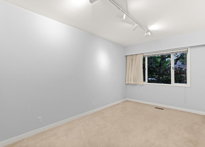 6297 Mackenzie Street, Vancouver, BC V6N 1H4 |  Photo 50