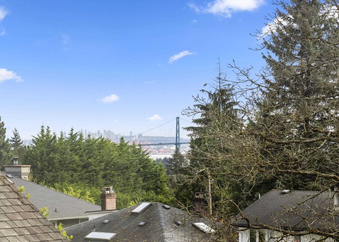 1588 Inglewood Avenue, West Vancouver, BC V7V 1Y9 |  Photo 35