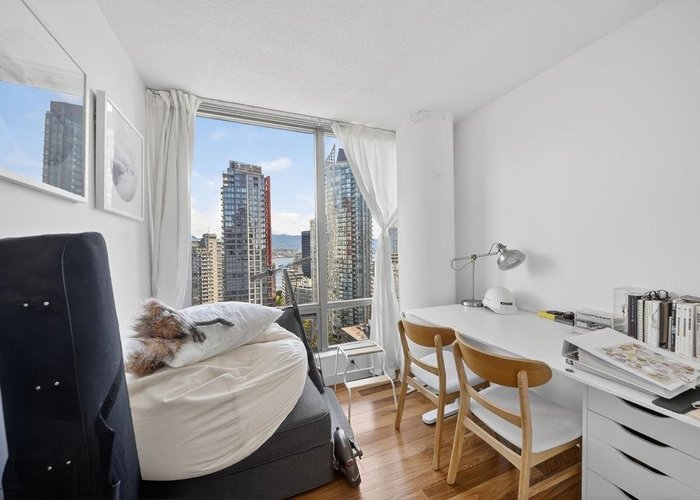 2202 - 1200 Georgia Street, Vancouver, BC V6E 4R2 |  Photo 31