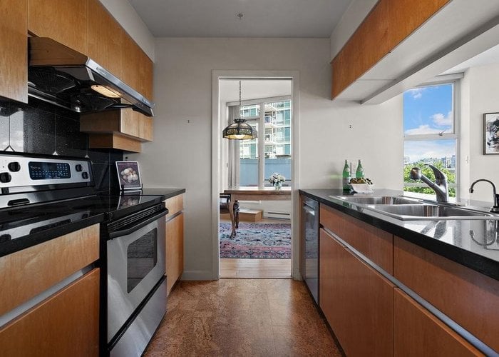 501 - 1099 Marinaside Crescent, Vancouver, BC V6Z 2Z3 |  Photo 41
