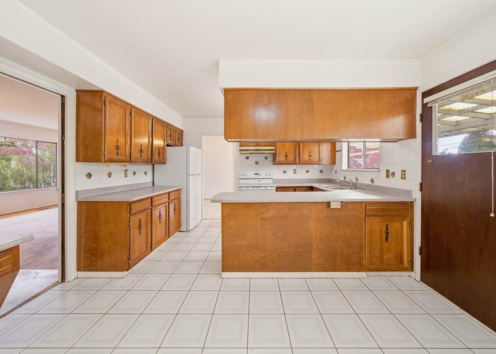 5180 Springdale Court, Burnaby, BC V5B 4P4 |  Photo 47