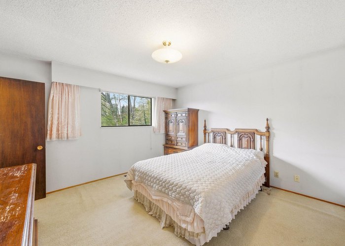 5180 Springdale Court, Burnaby, BC V5B 4P4 |  Photo 59