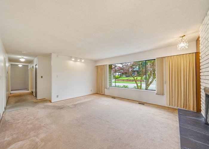 5180 Springdale Court, Burnaby, BC V5B 4P4 |  Photo 43