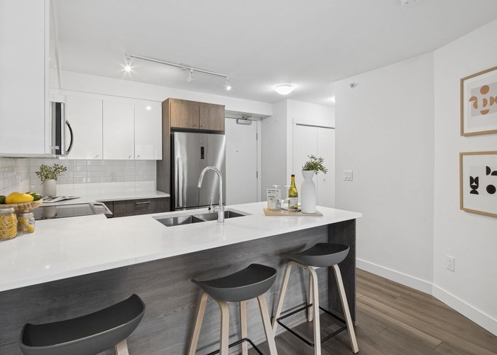 501 - 2525 Clarke Street, Port Moody, BC V3H 1Z3 |  Photo 43