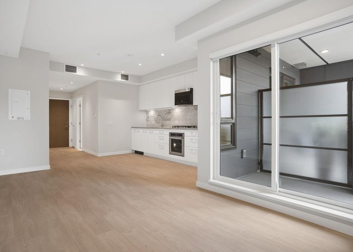 516 - 110 17TH Street, North Vancouver, BC V7L 0K4 |  Photo 2
