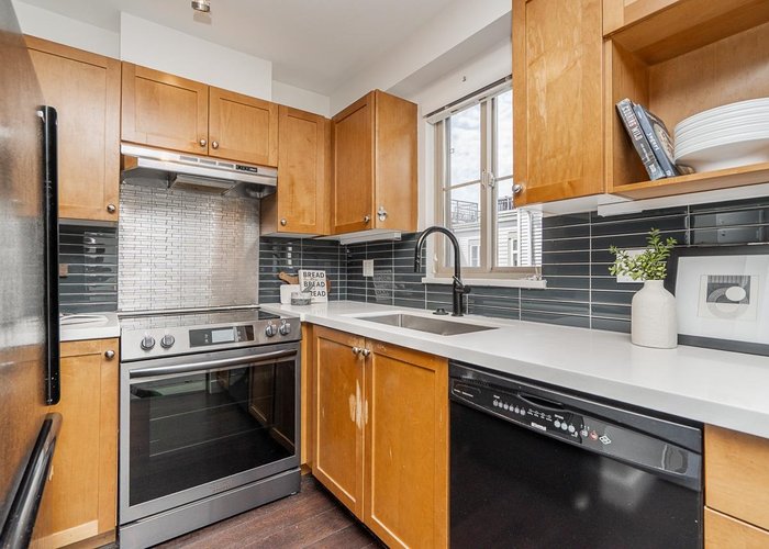 26 - 2375 Broadway, Vancouver, BC V6K 2E6 |  Photo 47
