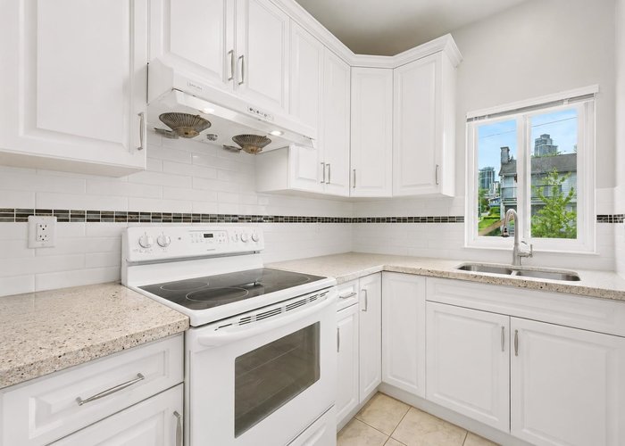 4694 Northview Court, Burnaby, BC V5H 1E3 |  Photo 27