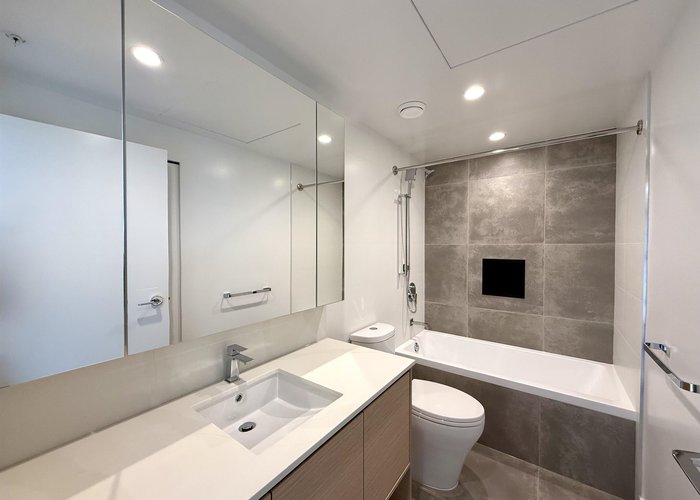 2807 - 13725 George Junction, Surrey, BC V3T 0V9 |  Photo 21