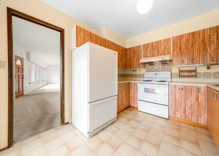 234 Rondoval Crescent, North Vancouver, BC V7N 2W7 |  Photo 40