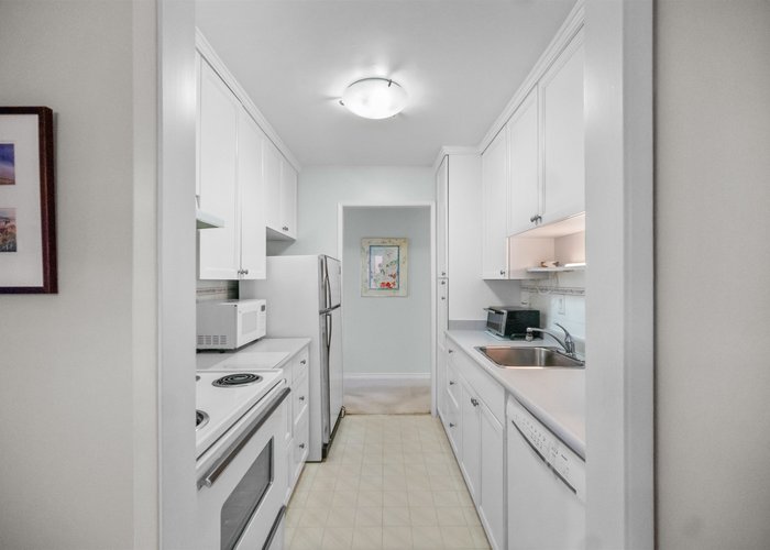 202 - 1066 13TH Avenue, Vancouver, BC V6H 1N2 | Landmark Villa Photo 25