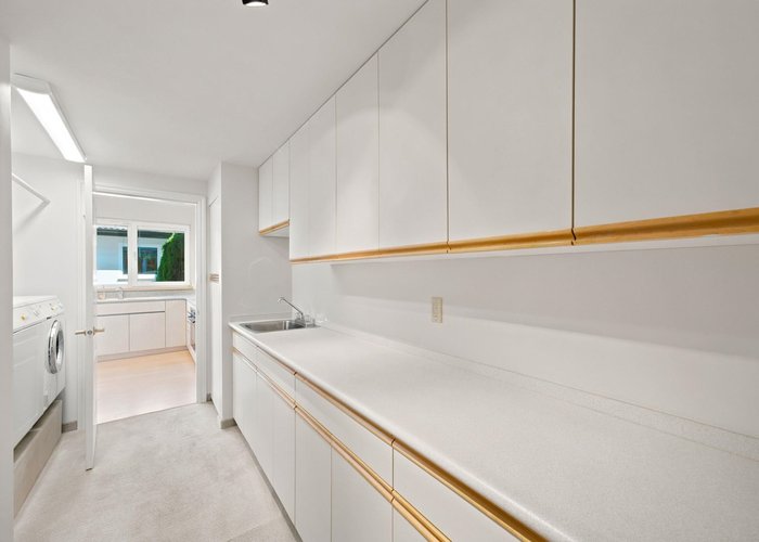 305 17TH Street, North Vancouver, BC V7L 2W1 |  Photo 44