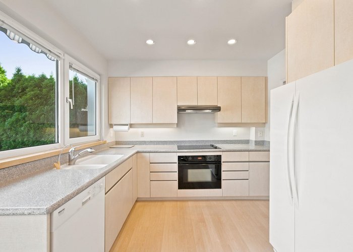 305 17TH Street, North Vancouver, BC V7L 2W1 |  Photo 46