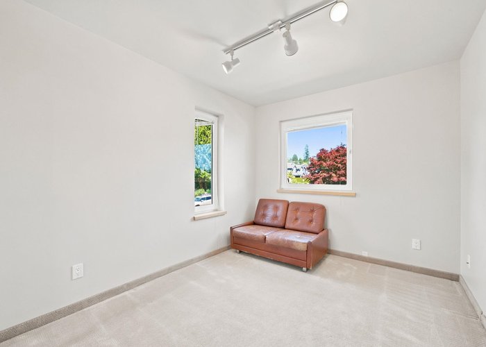 305 17TH Street, North Vancouver, BC V7L 2W1 |  Photo 59