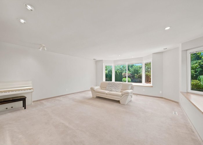 305 17TH Street, North Vancouver, BC V7L 2W1 |  Photo 39